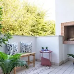 Comfy With Shared Pool شقة *
