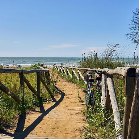 Apartman Comfy With Shared Pool Bibione